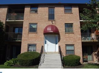1724 Valley Dr, West Chester, PA 19382