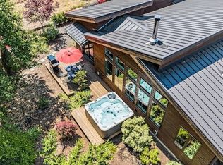 954 SW Spelling Pl, Cascade Locks, OR 97014