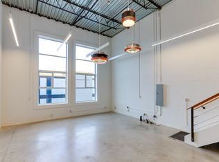 1220 E Pender St #302, Vancouver, BC V6A1W8