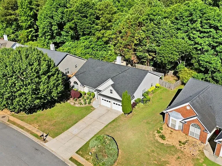 540 Sterling Hill Dr — Photo 32