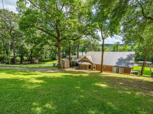 563 Kirschwood Dr, Hot Springs, AR 71913