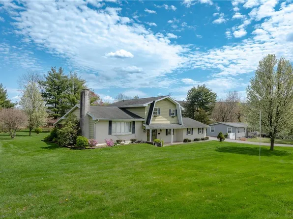 421 S 9th St, Lehighton, PA 18235