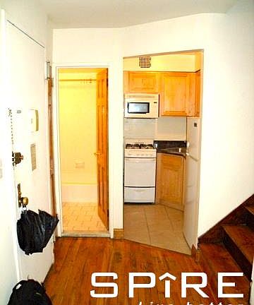 4th image of 158 W 76th St APT 2B