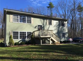 102 Wildwood Cir, Bloomingburg, NY 12721