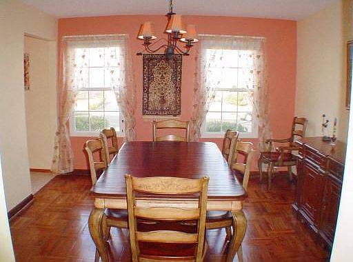 FORMAL DINING ROOM