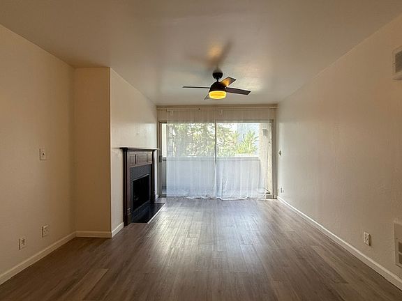 2nd image of 965 Shorepoint Ct #500