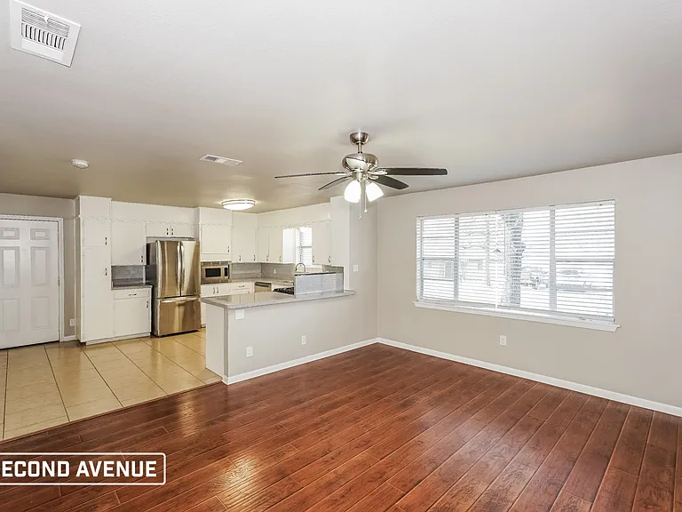 7608 Deaver Dr — Photo 6
