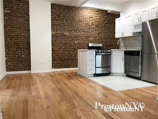 1st image of 135 W 10th St APT 13