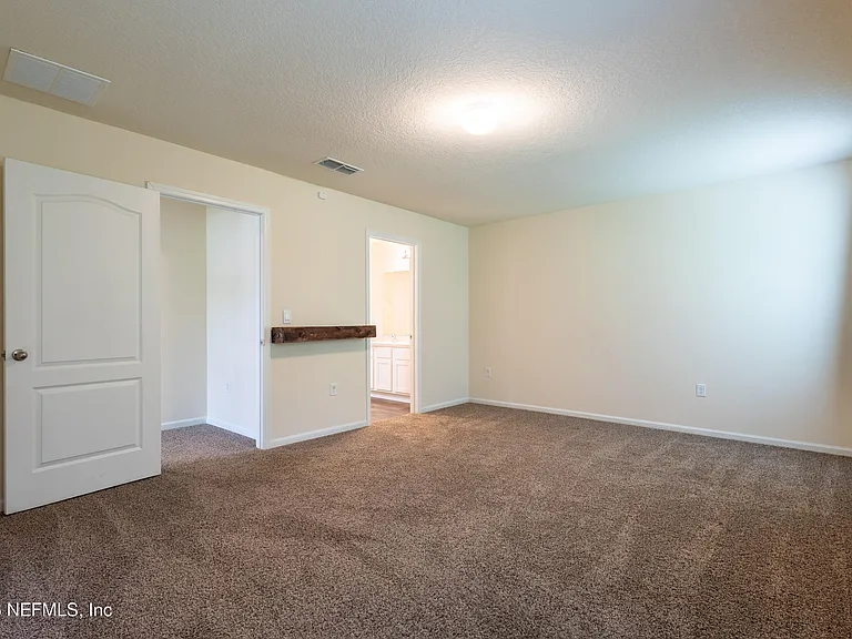 2446 Oak Stream Dr — Photo 20