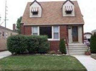 9367 S Country Club Dr, Evergreen Park, IL 60805