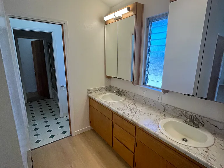 529 Stannage Ave — Photo 22