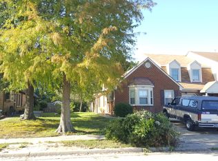 422 San Roman Dr, Chesapeake, VA 23322