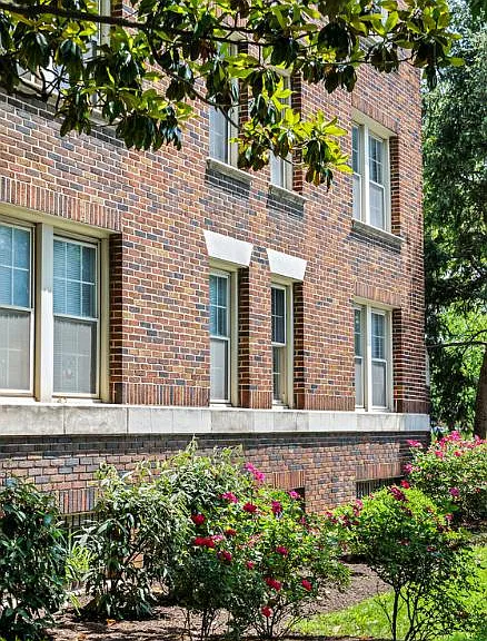 The Devonshire Court South Apartment — Photo 8