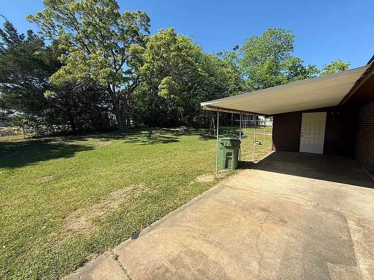 5190 Greensboro Dr — Photo 3