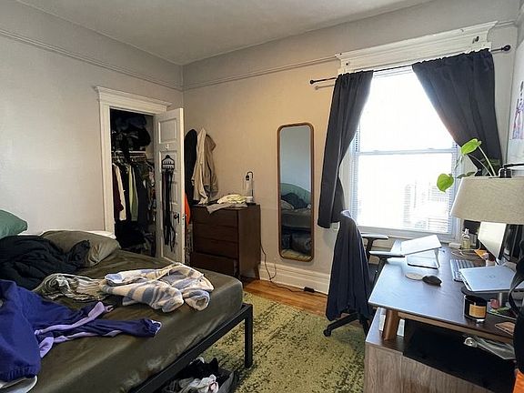5th image of 2545 N Seminary Ave APT 1R