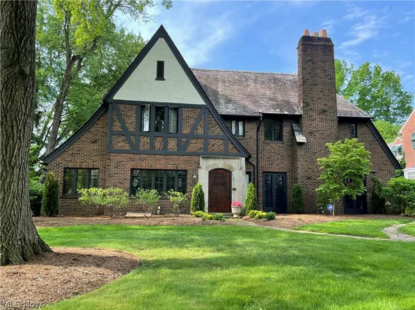 220 23rd St NW, Canton, OH 44709