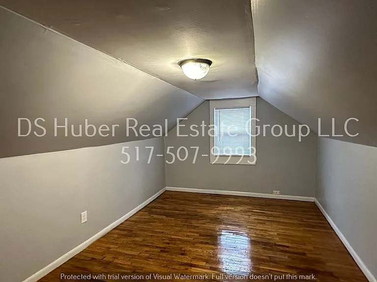 2208 Marcus St — Photo 10