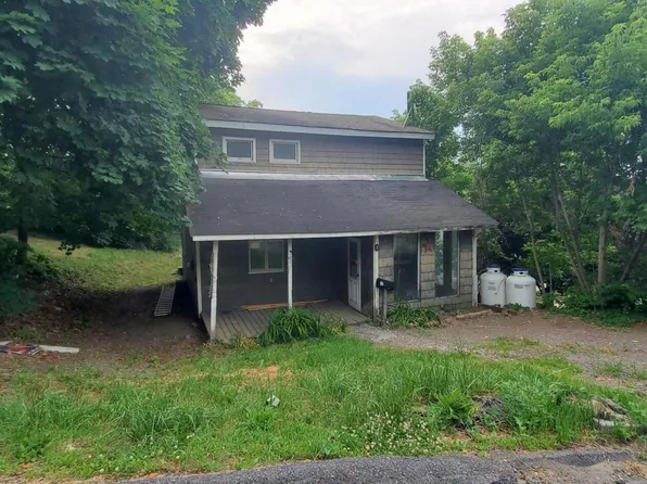 49 Cossey Street, Ticonderoga, NY 12883