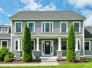 8 Winnicut Rd, North Hampton, NH 03862