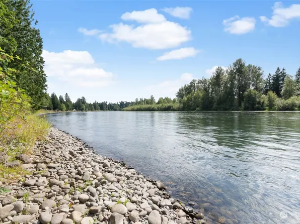 237 Green Water Drive, Toledo, WA 98591