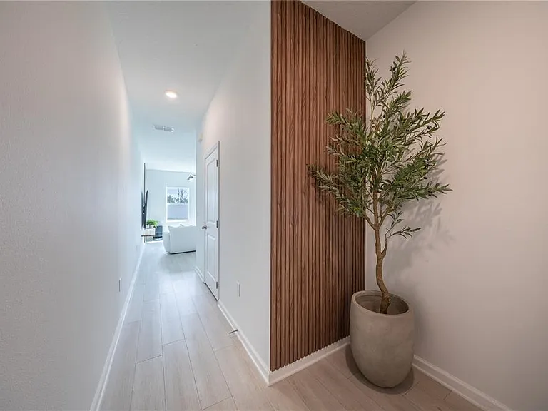 8688 Sportsman Loop — Photo 5