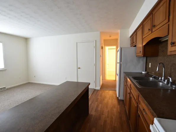 Pinewood Apartments