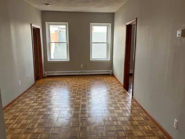 391 Hanover St #4ABC, Boston, MA 02113