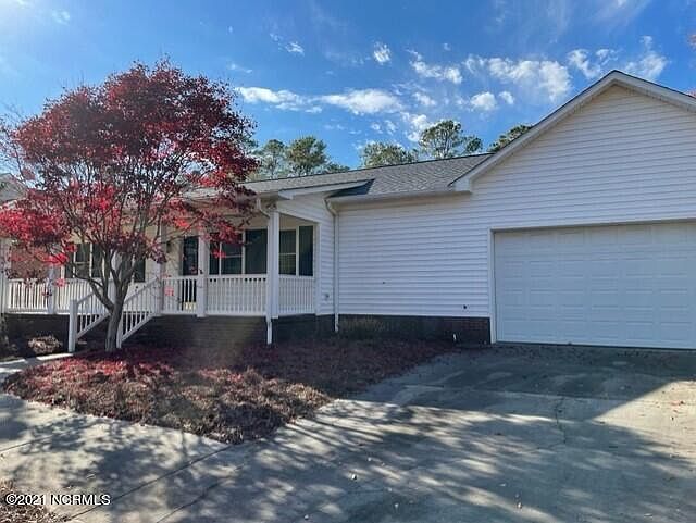 1st image of 102 Harbor Dr