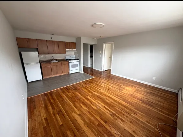 (undisclosed Address), West New York, NJ 07093