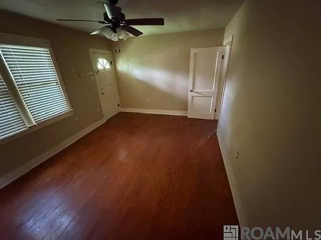 338 Claiborne St — Photo 7