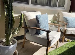 817 9th St #2, Santa Monica, CA 90403