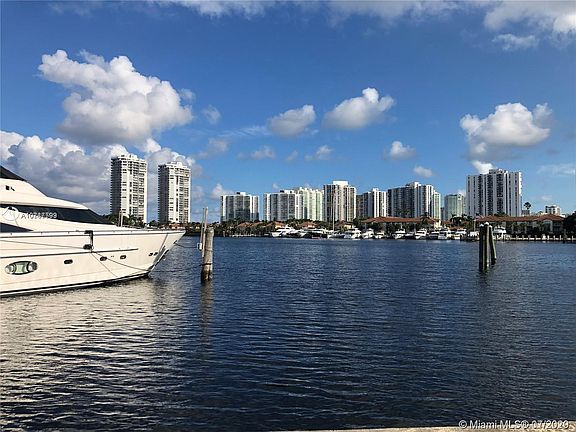 3rd image of 3610 E Yacht Club Dr #512