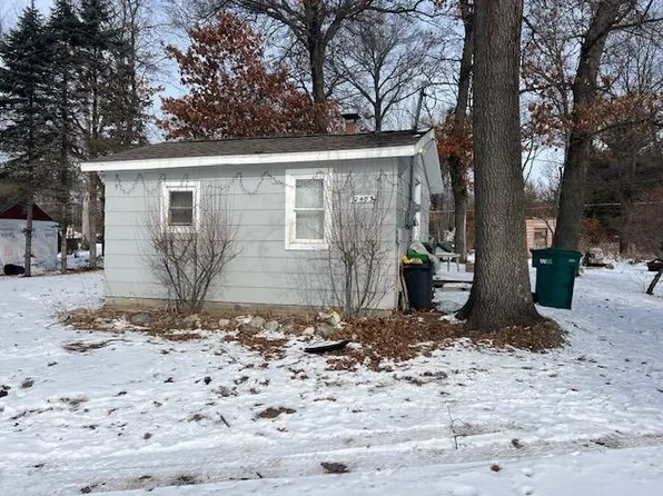 2403 Fir Trl, Harrison, MI 48625