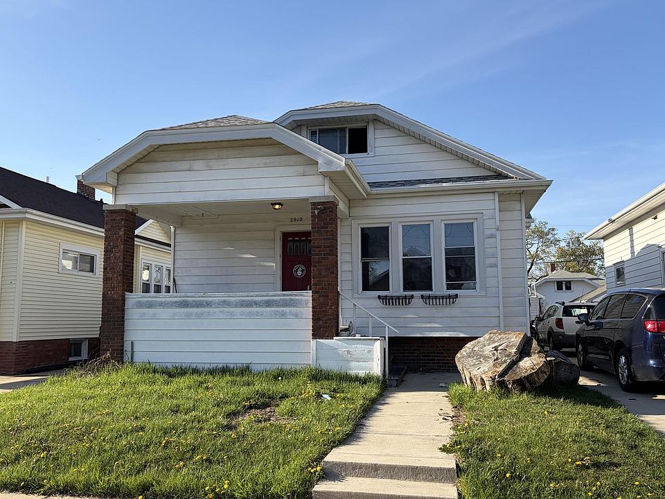 1st image of 2910 Olive STREET