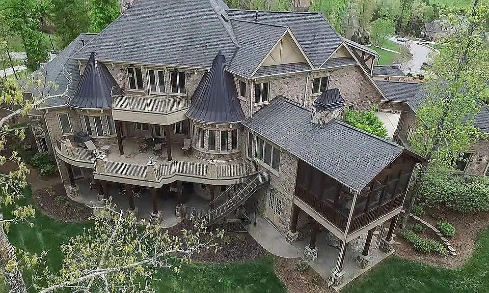 Rear Aerial, 4 Terrace, Prch