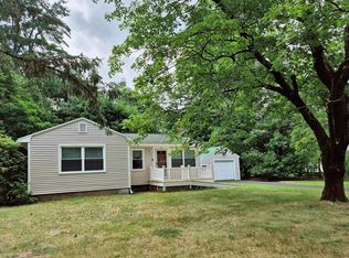 9 Howell Rd, Sudbury, MA 01776