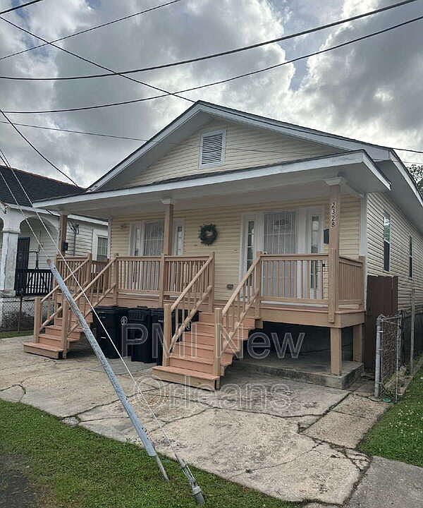 1st image of 2328 Mandeville St