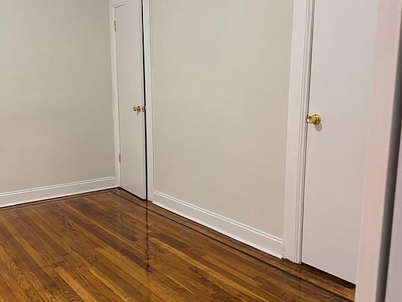 2nd image of 21-24 31st St #2N