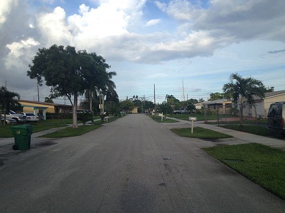 4th image of 3540 NW 18th Pl