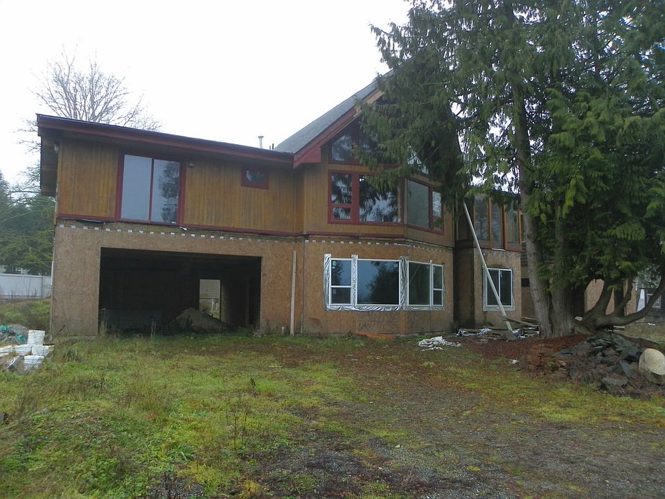 2nd image of 9616 Taylor St E