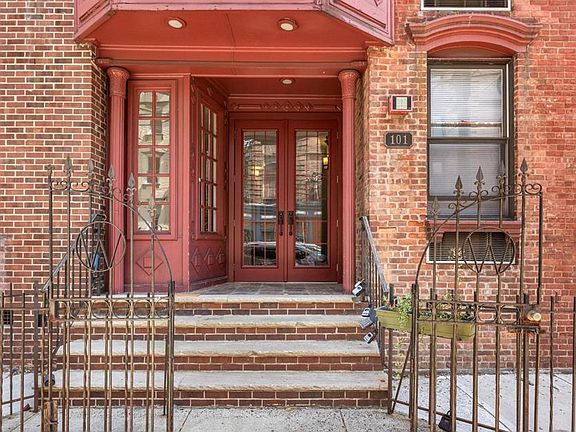 4th image of 101 Willow Ave APT 2C