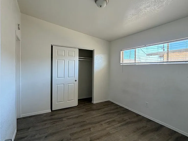 P170 — Photo 11
