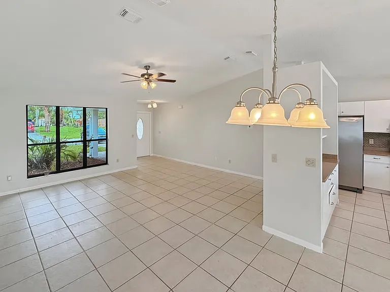 2337 SW Fern Cir — Photo 8