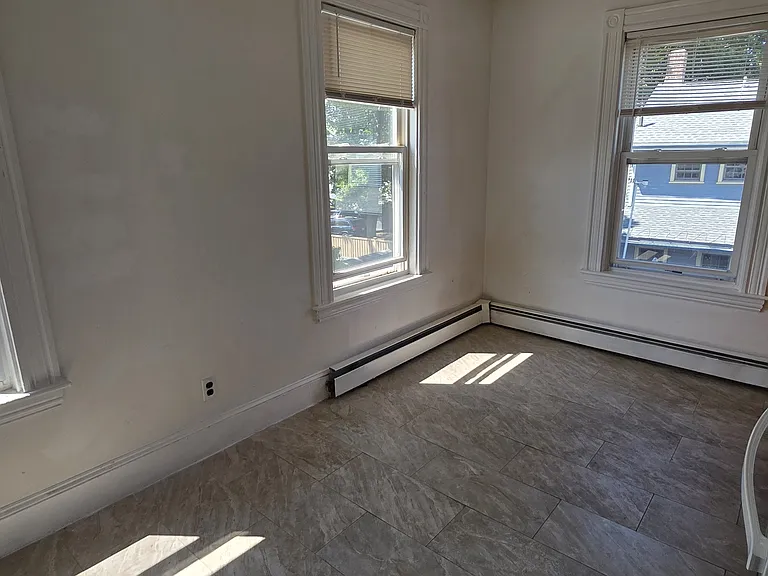 23 Townsend St #B — Photo 6