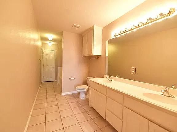 1st image of 4616 Lesher St #4616