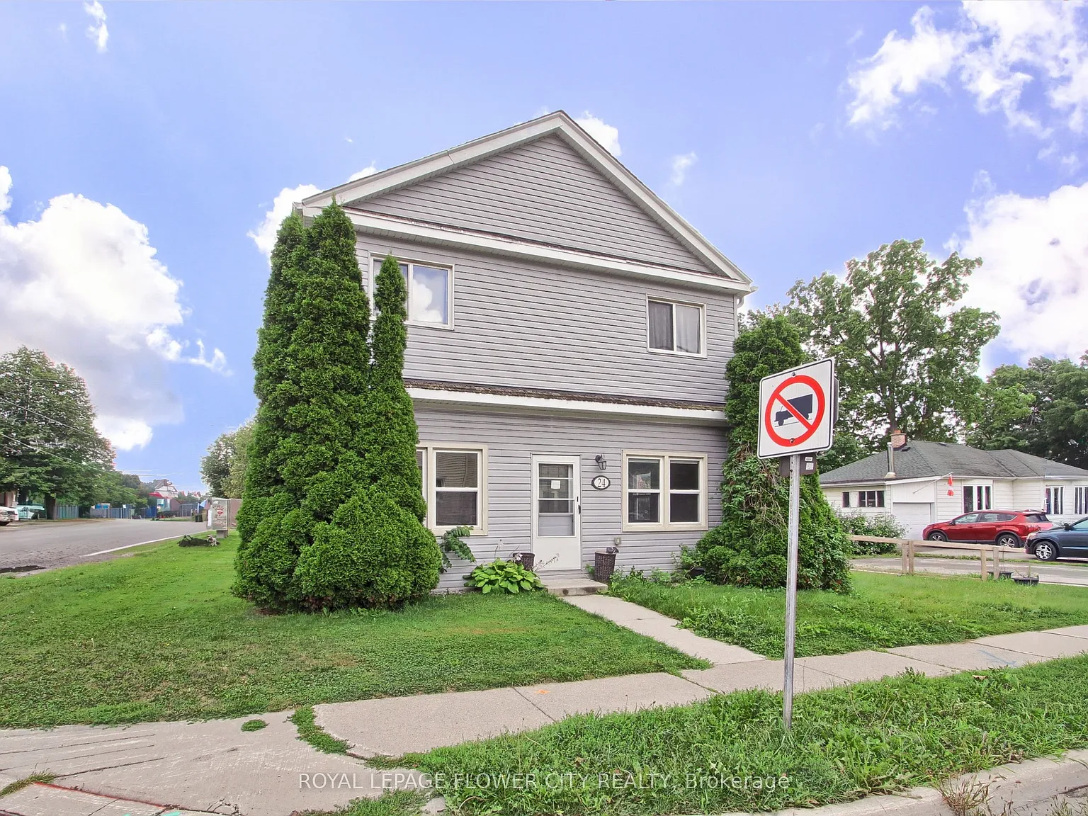 3 bed, $2,799 — Photo 2