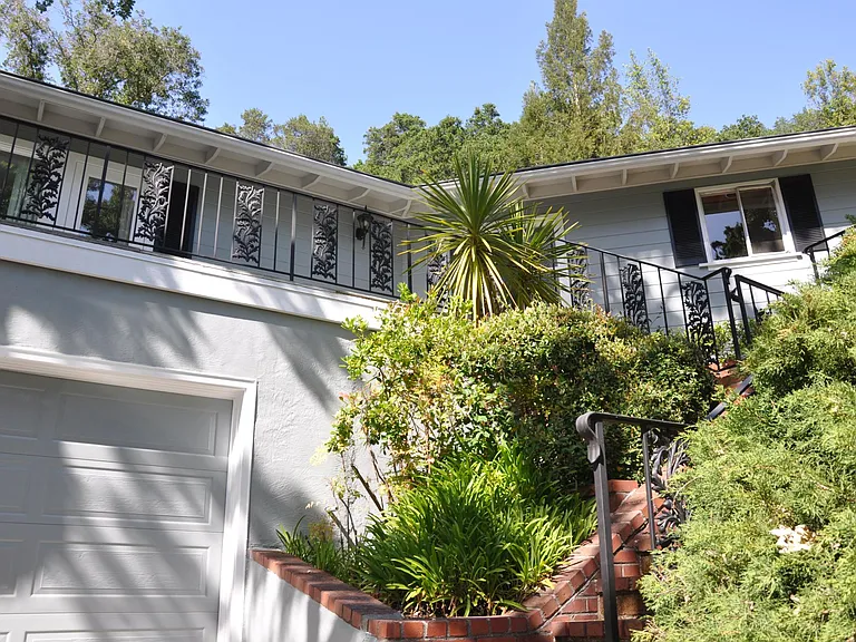 464 Camino Sobrante — Photo 2