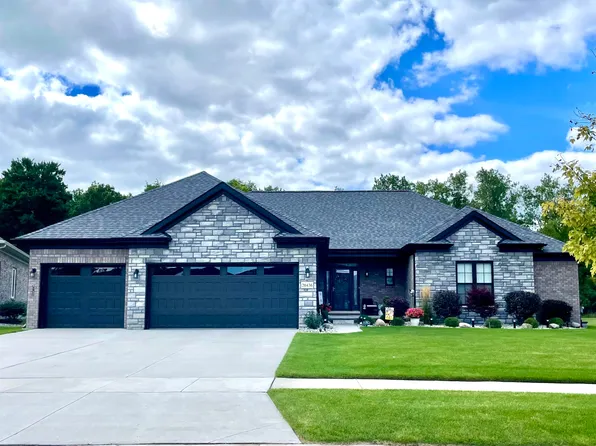 20015 Fountain View Ln, Brownstown, MI 48183