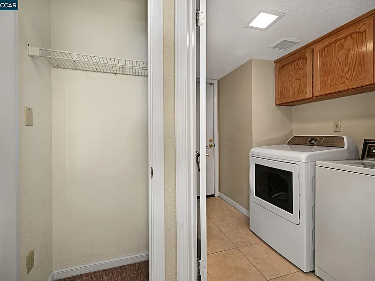 1319 Strawberry Ct — Photo 11