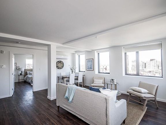 3rd image of 70 Parker Hill Ave APT 201
